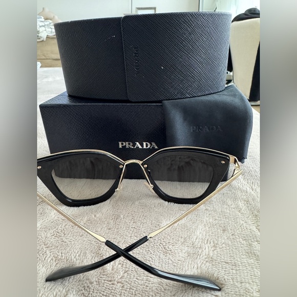Prada Sunglasses SPR53S - Picture 11 of 11